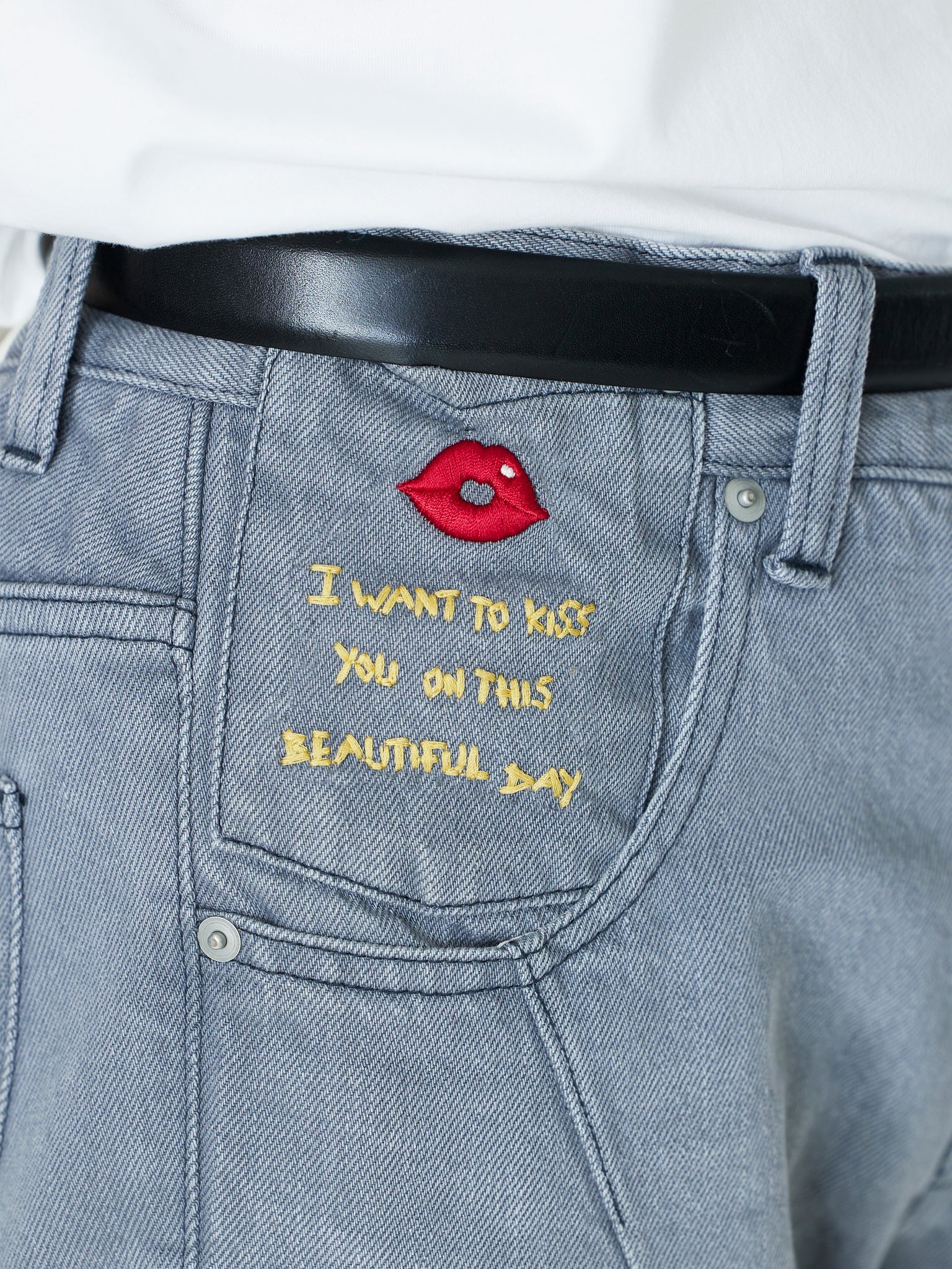 KISS YOU JEANS<br />[BLUE]