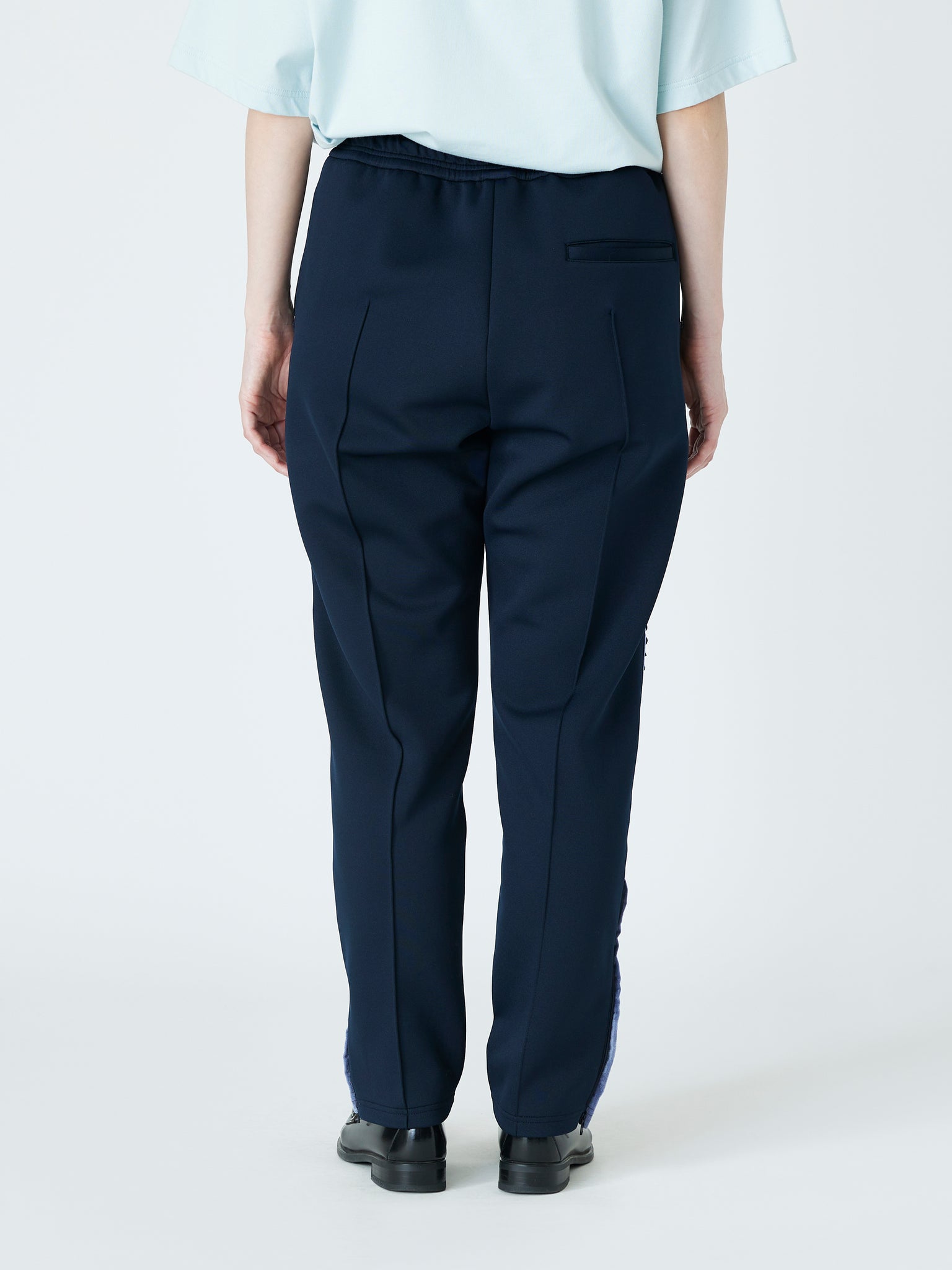 EMBROIDERED TRACK PANTS<br />[NAVY]