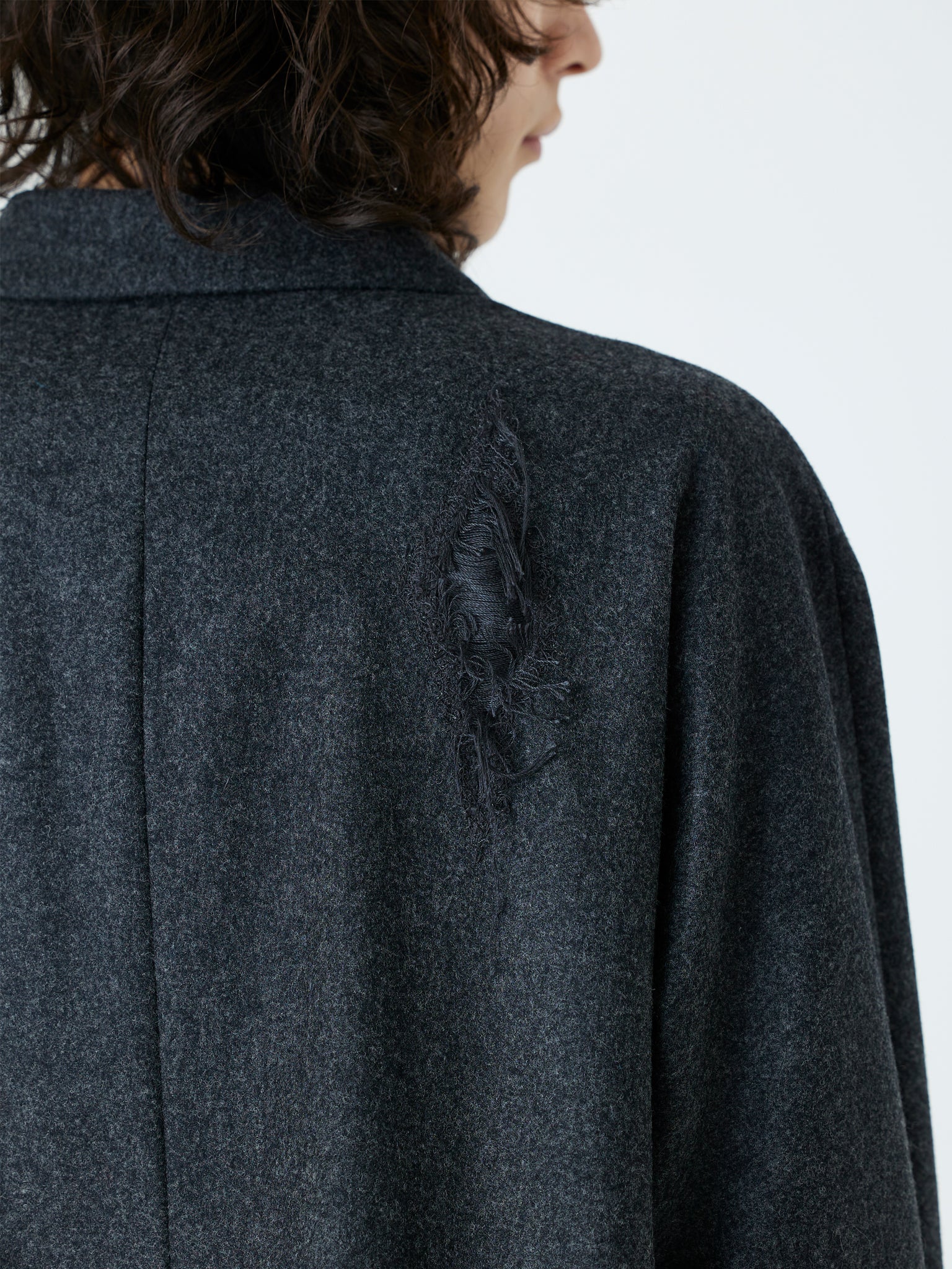 SCRATCHES OVERSIZE JACKET<br />[DARK GRAY]