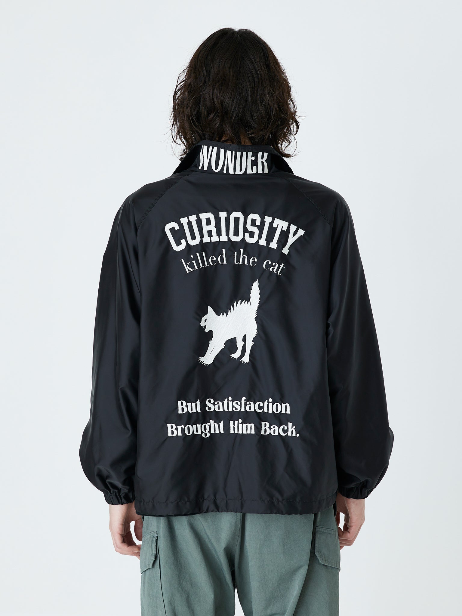 EMBROIDERED NYLON JACKET<br />[BLACK]