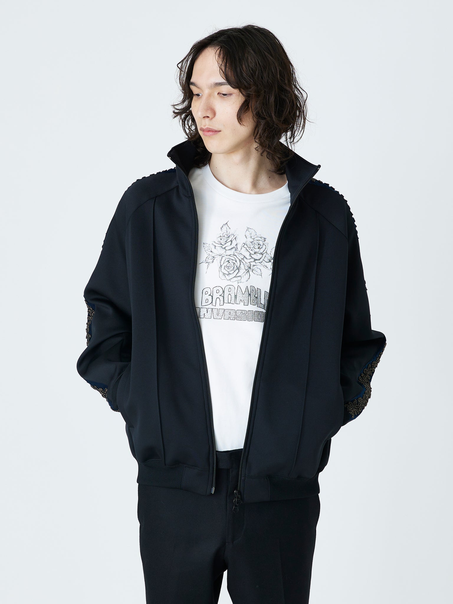 EMBROIDERED TRACK JACKET<br />[BLACK]