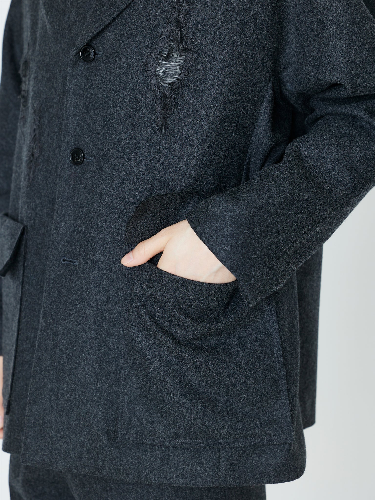 SCRATCHES OVERSIZE JACKET<br />[DARK GRAY]