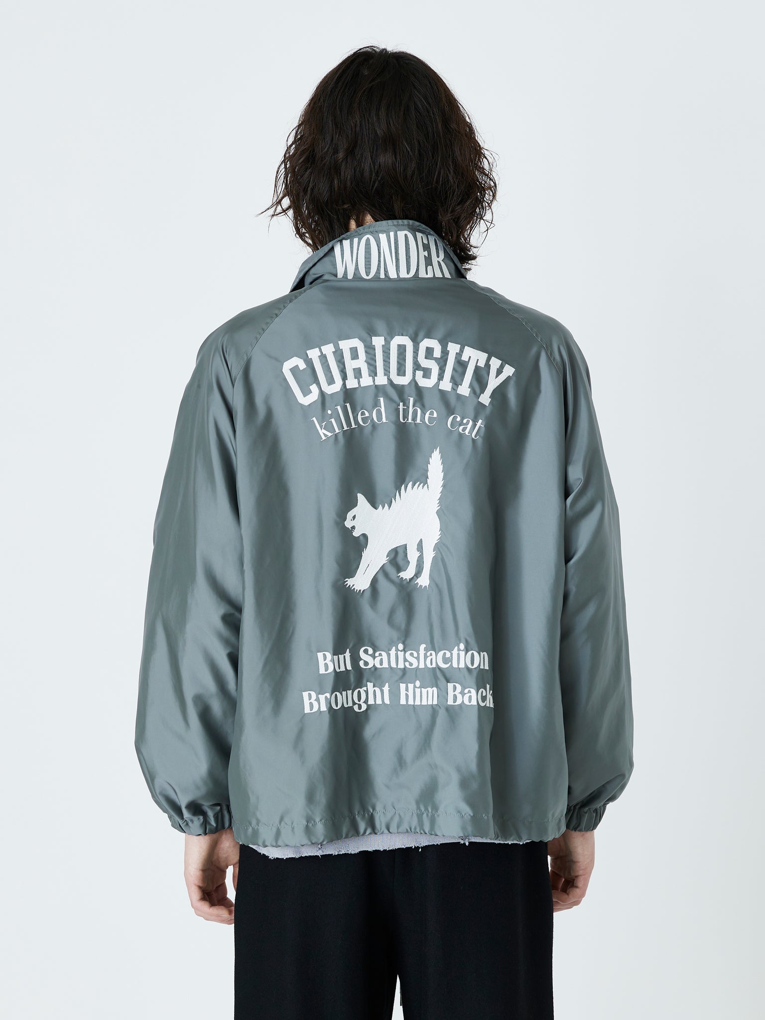 EMBROIDERED NYLON JACKET<br />[GRAY GREEN]