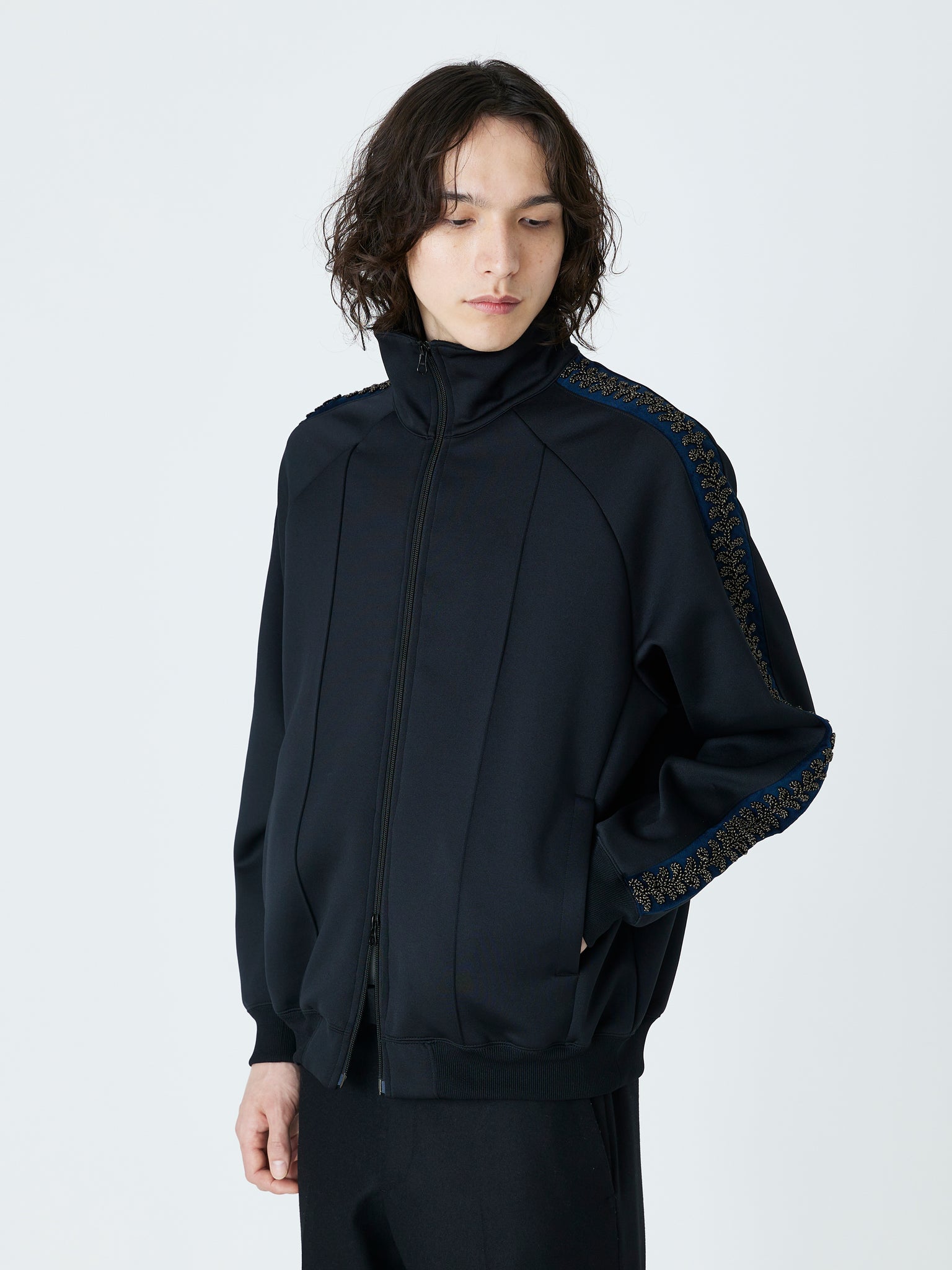 EMBROIDERED TRACK JACKET<br />[BLACK]