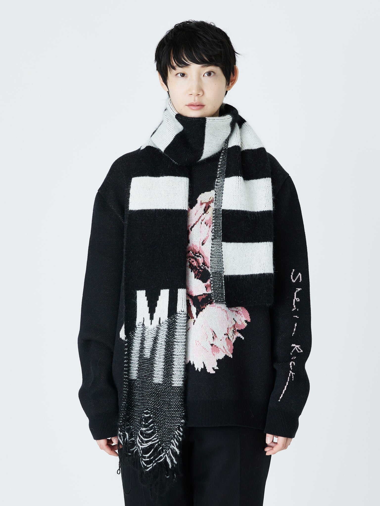 KNITTED STRIPE MUFFLER<br />[BLACK×CREAM]