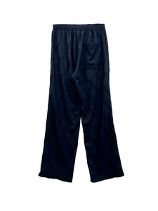 Pants with double pleats<br />[BLACK]