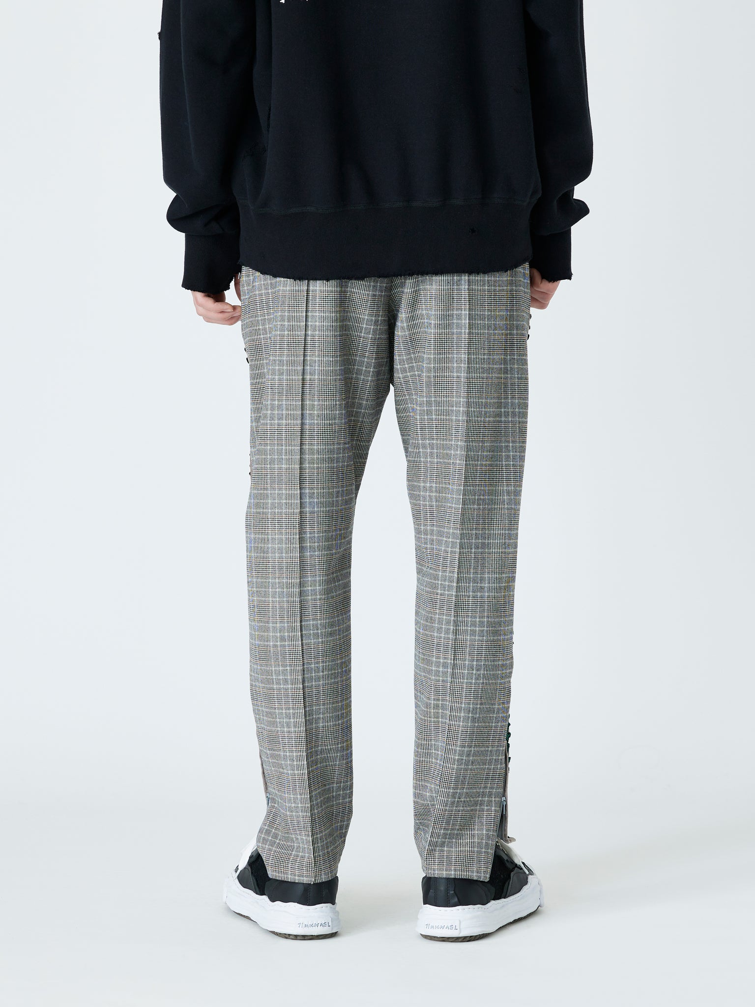 EMBROIDERED TRACK PANTS<br />[BLACK CHECK]