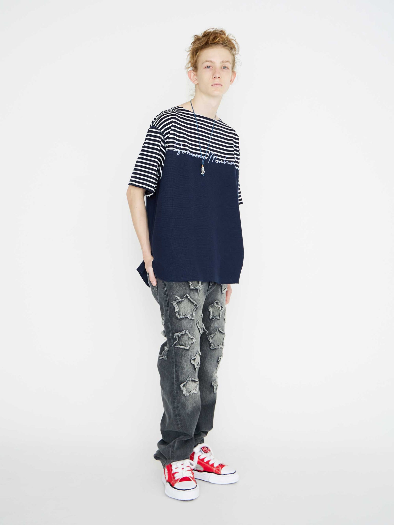 EMBROIDERED LETTER CHANGE T-SHIRT