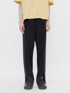 EMBROIDERED TRACK PANTS[BLACK]