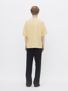 LIP PRINT T-SHIRT<br />[CREAM YELLOW]